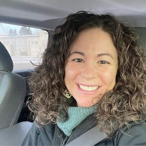 Meet your Posher, Julia